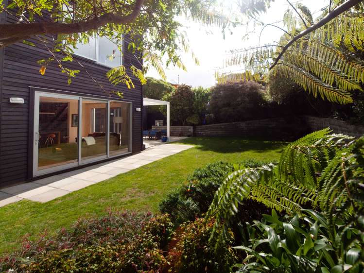 24e Mandalay Terrace Khandallah_18