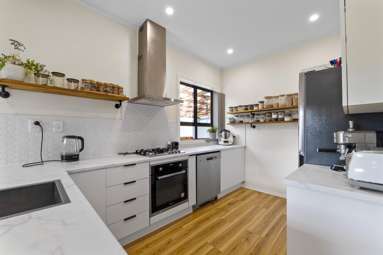 1576 South Road_4