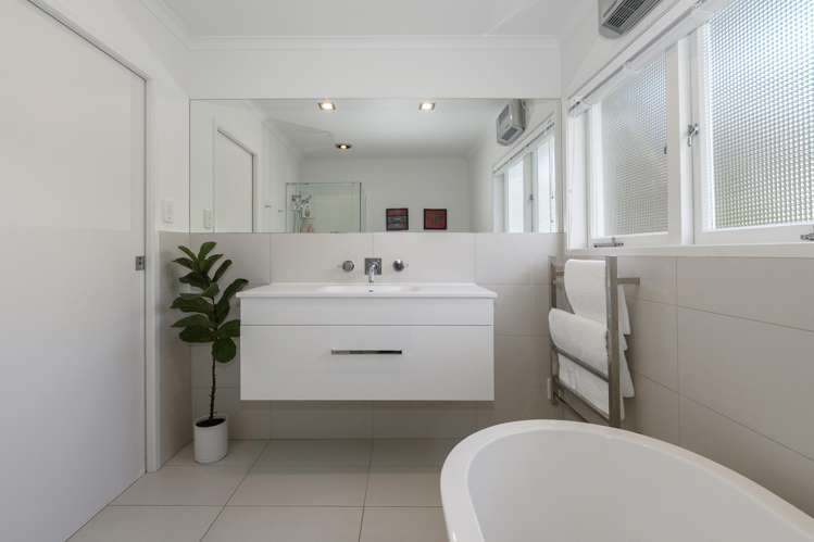 32 Hinewa Road Otumoetai_22