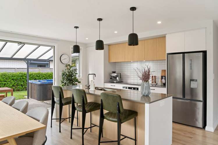 121 Adler Drive Ohauiti_10