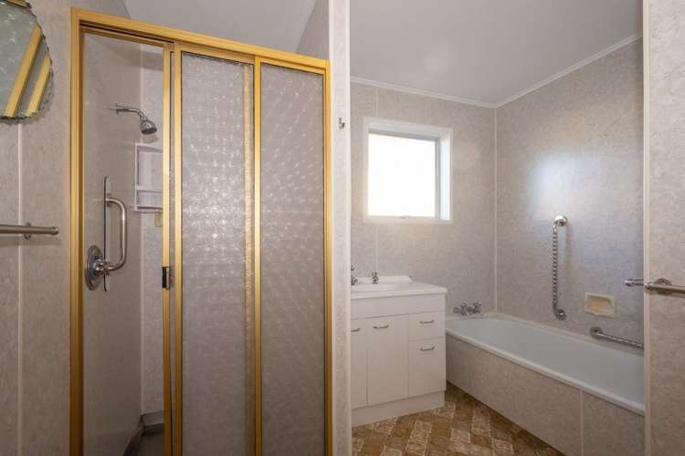 2/78 Arthur Street Blenheim Central_9