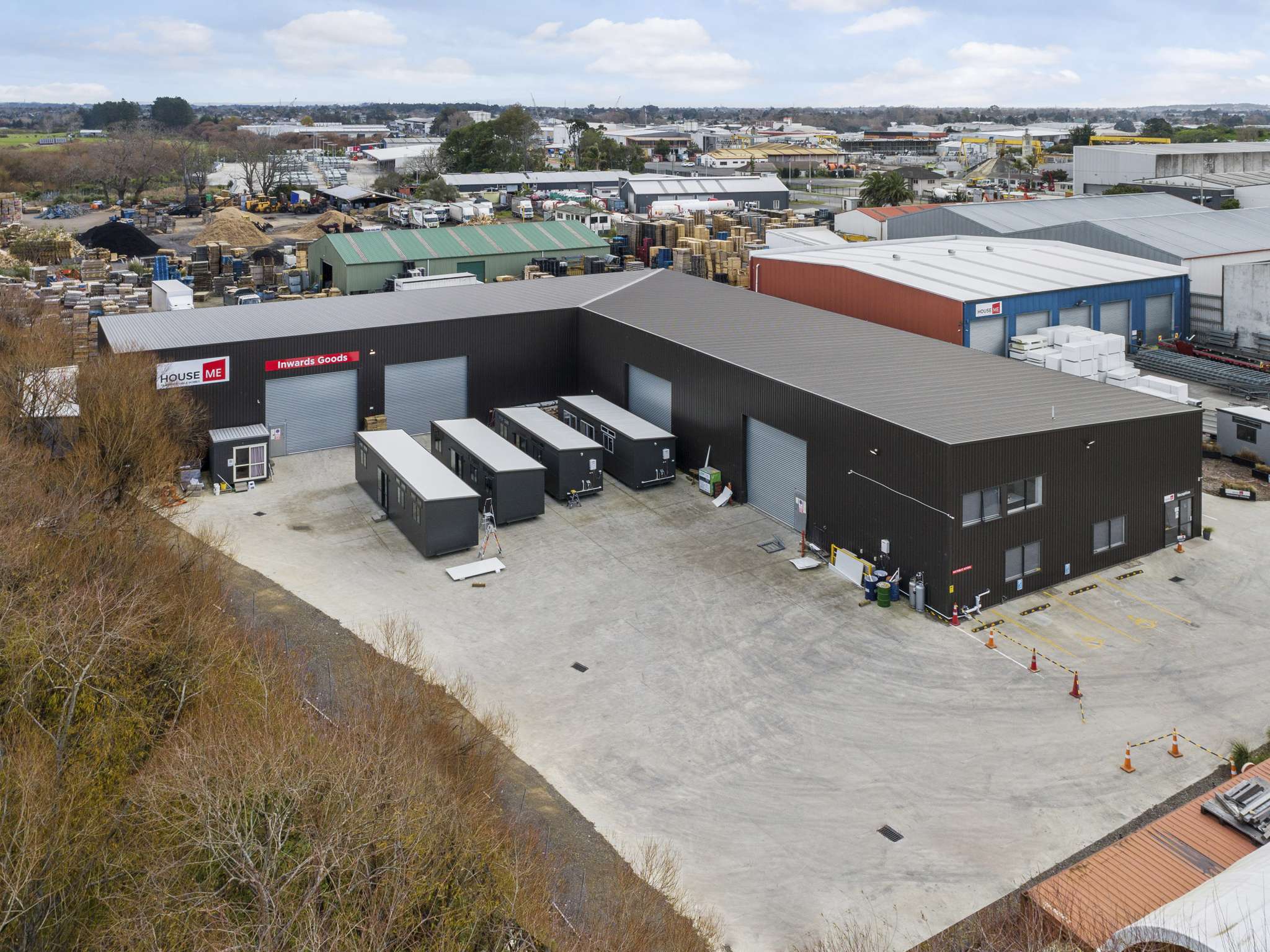 Fresh opportunities in modern Papakura warehouse