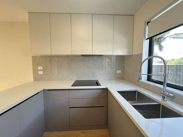2/72 Eban Ave Hillcrest_2