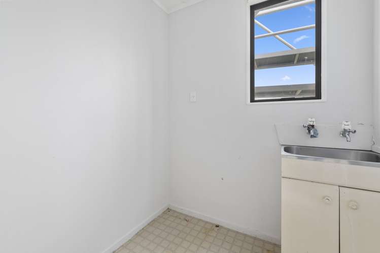 6 Esk Crescent Tokoroa_13