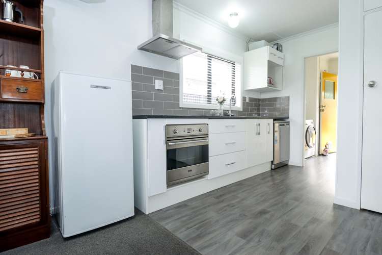 11 Slacks Road Awapuni_4