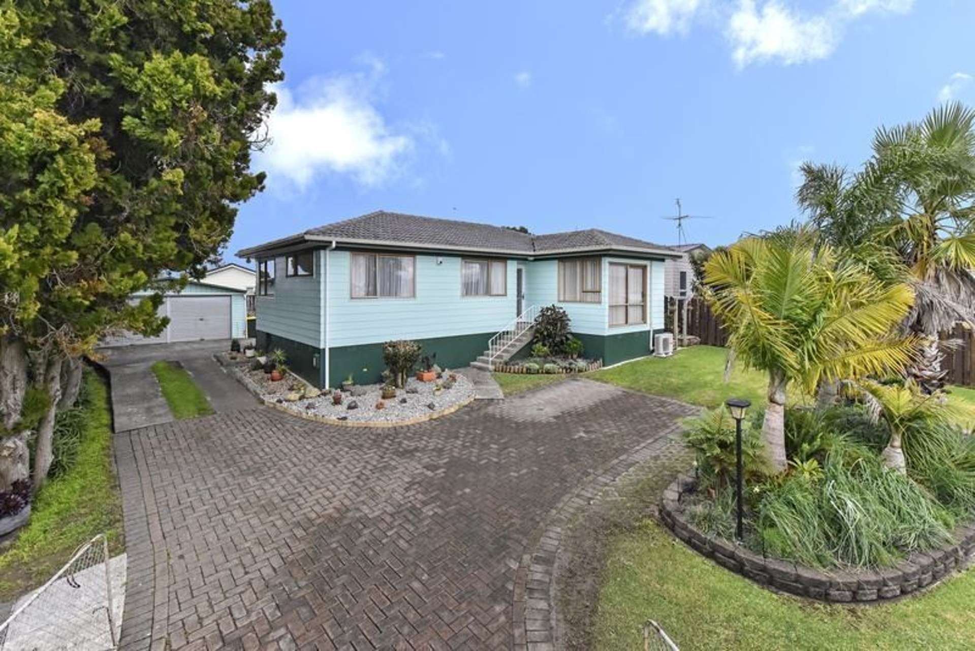 22 Mcquarrie Avenue Wattle Downs_0