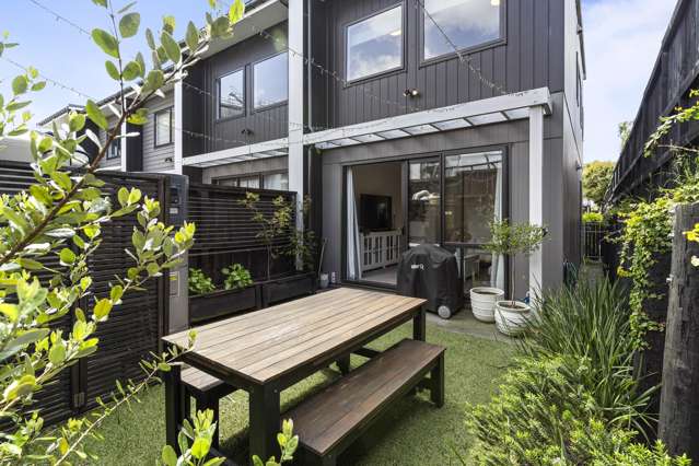 9 Tuhono Lane Northcote_1