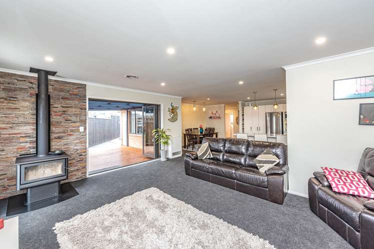 23 Magnolia Crescent Tawhero_9