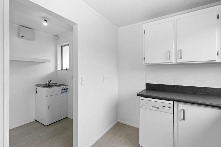 3/6 Awamutu Grove Waiwhetu_7