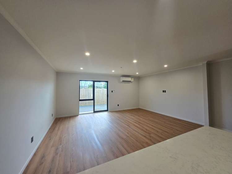 2 Woolfield Road Papatoetoe_13