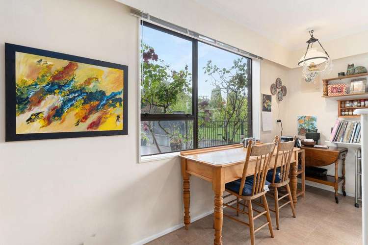 74 Park Road Carterton_16