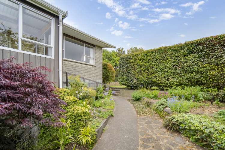 6 Julian Place Westown_15