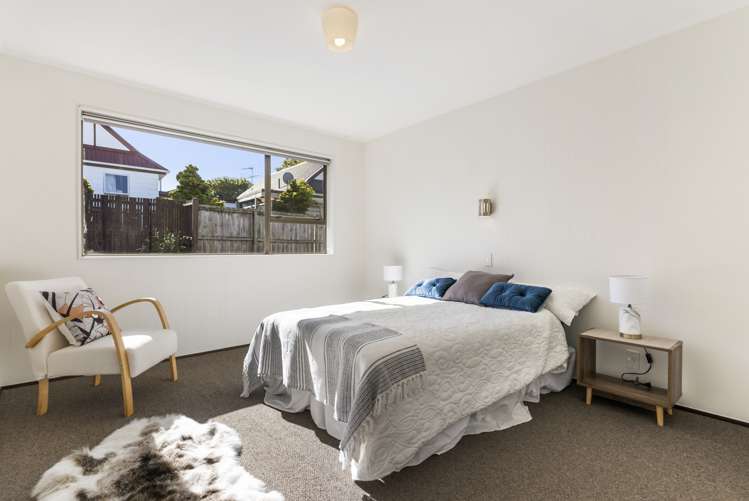 2/49 Butley Drive Farm Cove_6