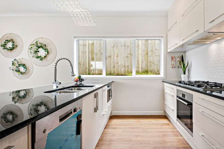 5 Ascension Crescent Orewa_7