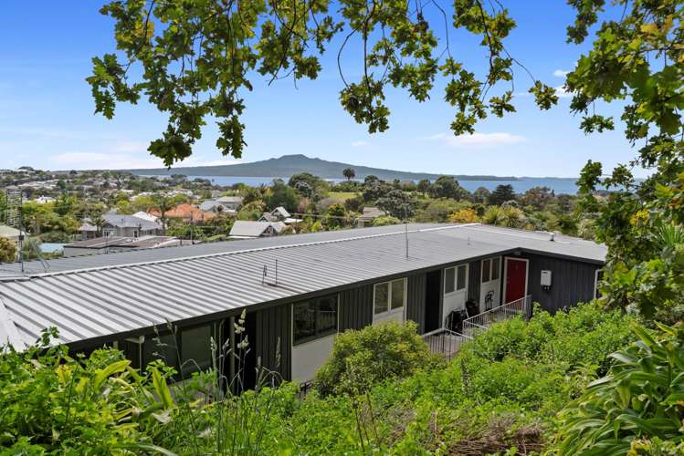 8/14a Albert Road Devonport_7