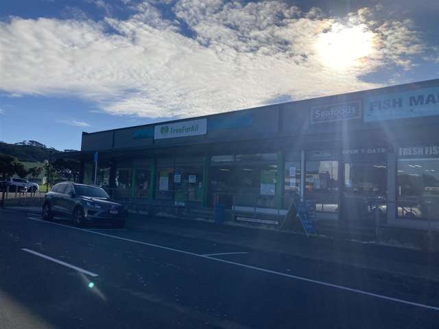FAB Location - Suit Retail or Showroom or Office
