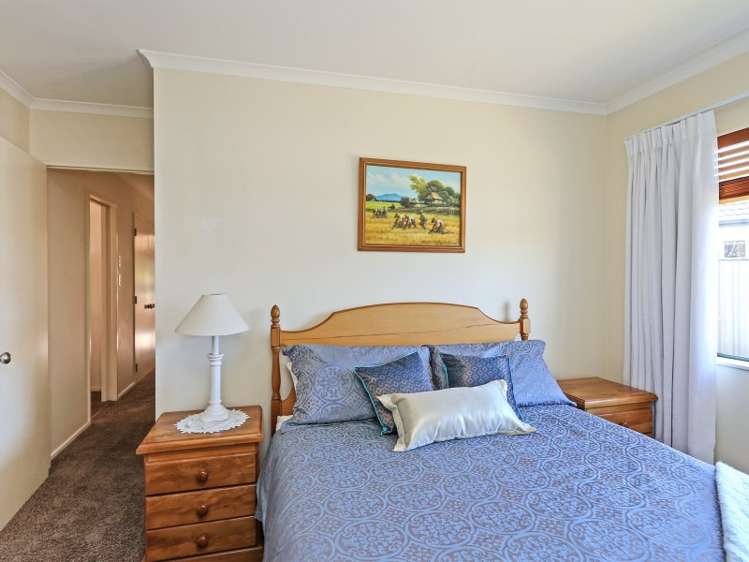 9 Blythfield Place Taradale_11