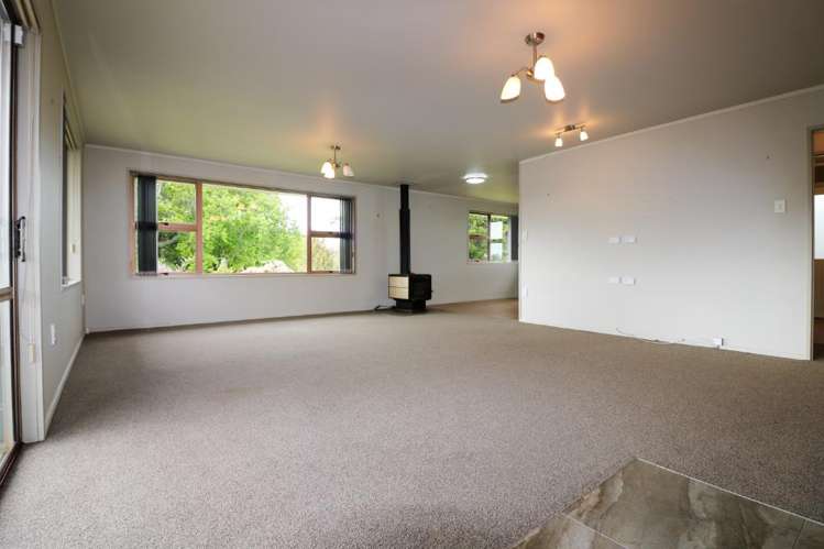 39 Knorp Street Halcombe_3