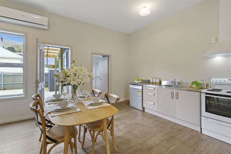 39 Canterbury Street Lyttelton_5