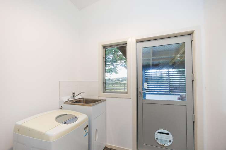 442 Zigzag Road Pohangina_13