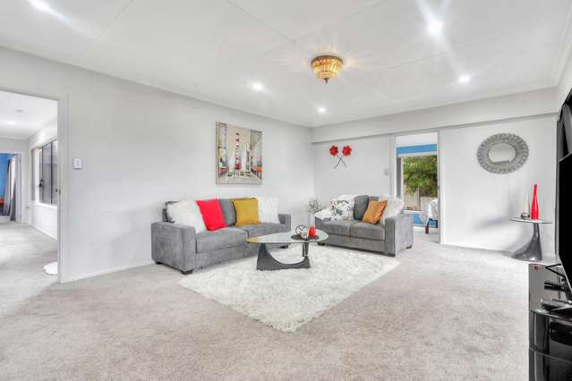 2/40 Churchill Avenue Manurewa_4