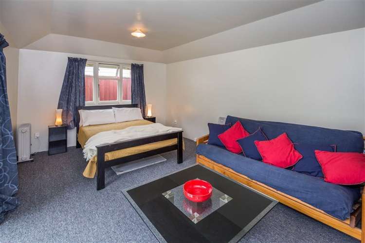 211 Knowles Street Saint Albans_18