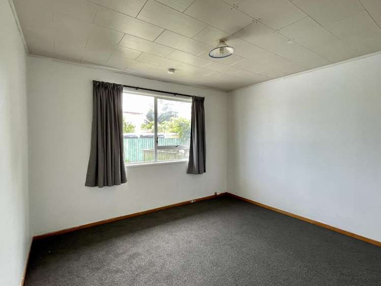 64 Chilcott Road Henderson_5