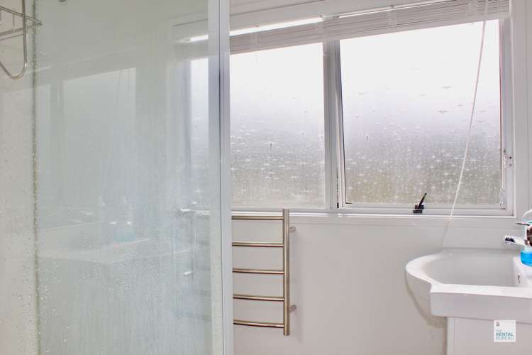 18a Puketitiro Street Glen Eden_6