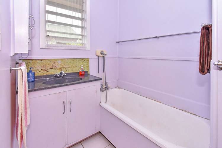 7 Smiths Avenue Papakura_11