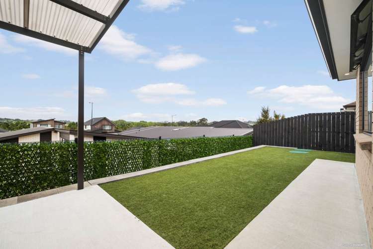 32 Siren Street Wainui_26