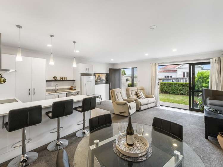 6/107 Edinburgh Street_0