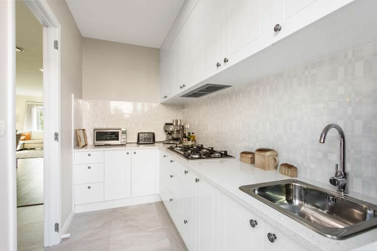 57 Admirals Court Drive Greenhithe_7