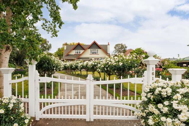 A grand character home on 1,299m2