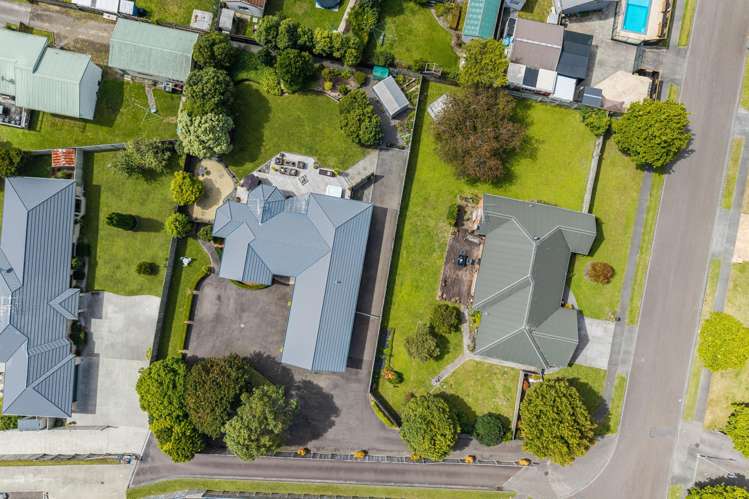 30 Galveston Grove Totara Park_28