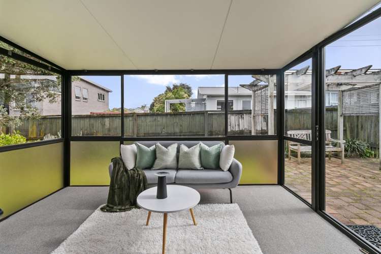 2/15 Clarke Road Onehunga_10