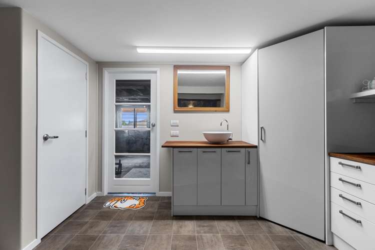 140 Bellevue Road Brookfield_12