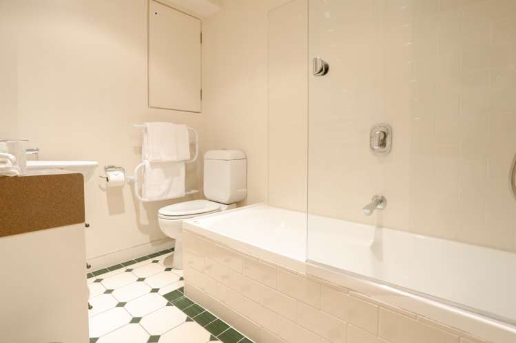 12/28 Cathedral Square Christchurch Central_13