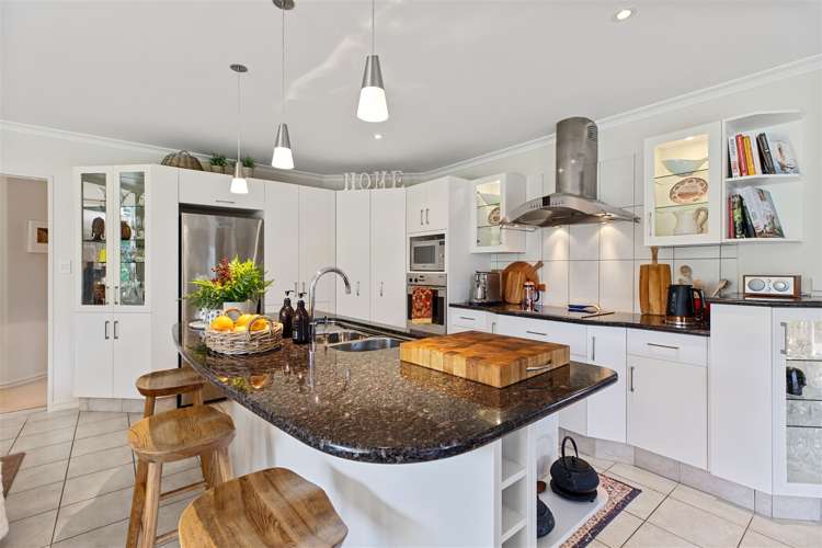 1 Bahamas Key Papamoa_18