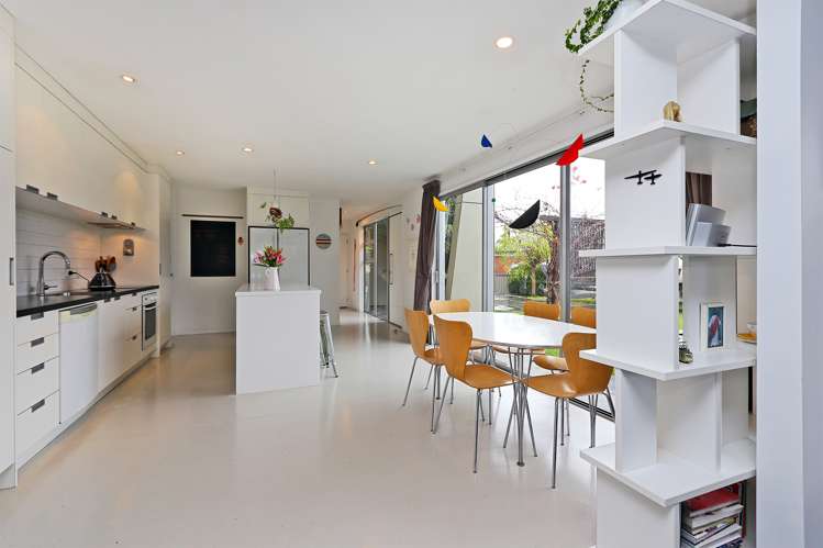 6 Anna Lane Raureka_5