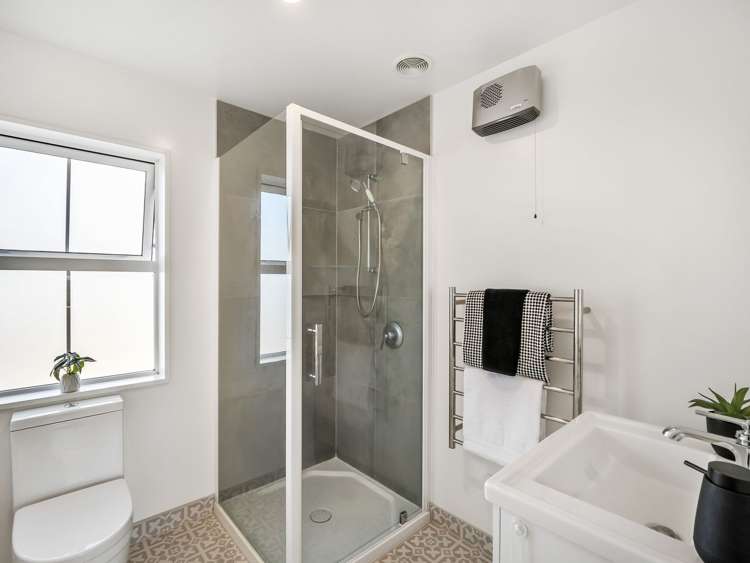 2/287 Selwyn Street Spreydon_22