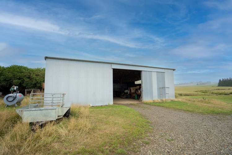 10 Mckinnon Road Gore Surrounds_4