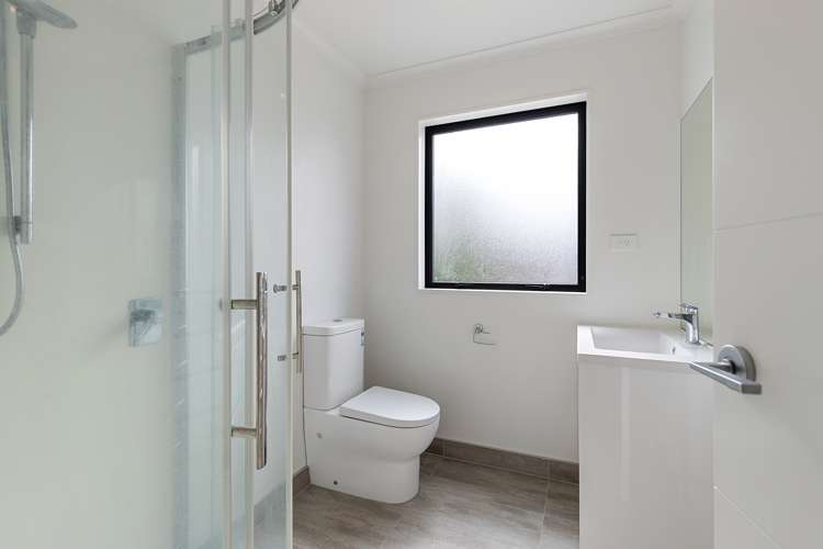 4/11 Gazeley Avenue Silverdale_9