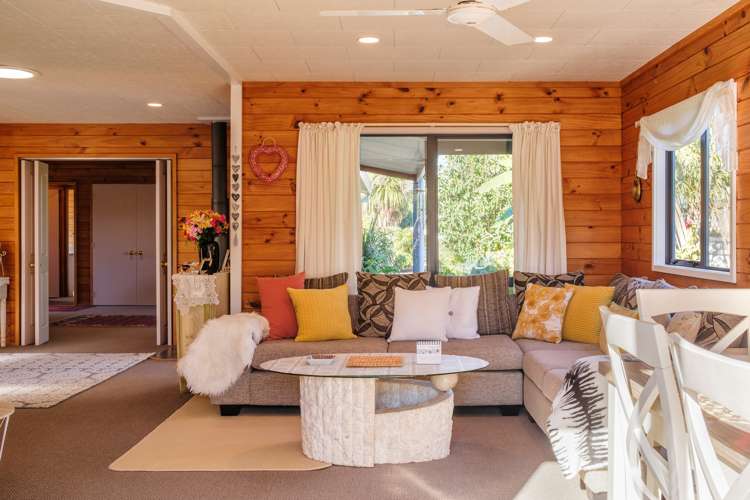 22 Ruru Avenue Lytton West_6