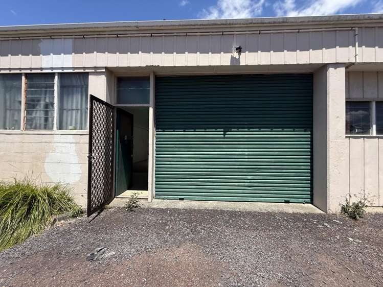 9A Trading Place Henderson_2