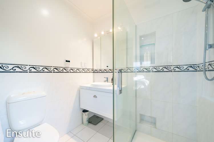 8 Military Road Boulcott_14