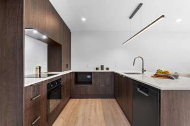 9/200 Main North Road_1