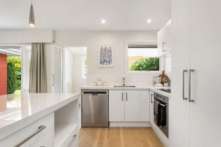 24B Stratford Street Merivale_8