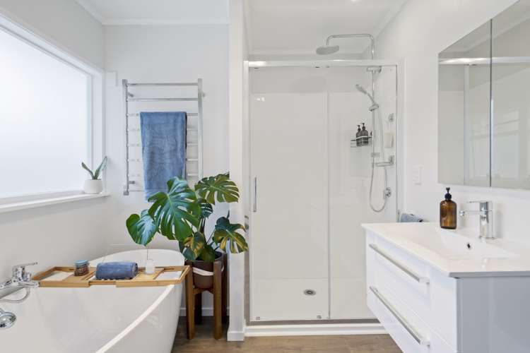 97 Stott Avenue Birkdale_5