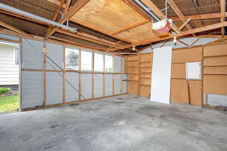 82 Gilberthorpes Road Hei Hei_18