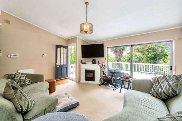 71 Simpson Road Ranui_4